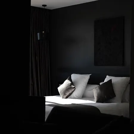 & Restaurant La Maison Des Bles 4*