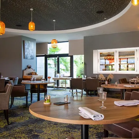 & Restaurant La Maison Des Bles Szálloda 4*